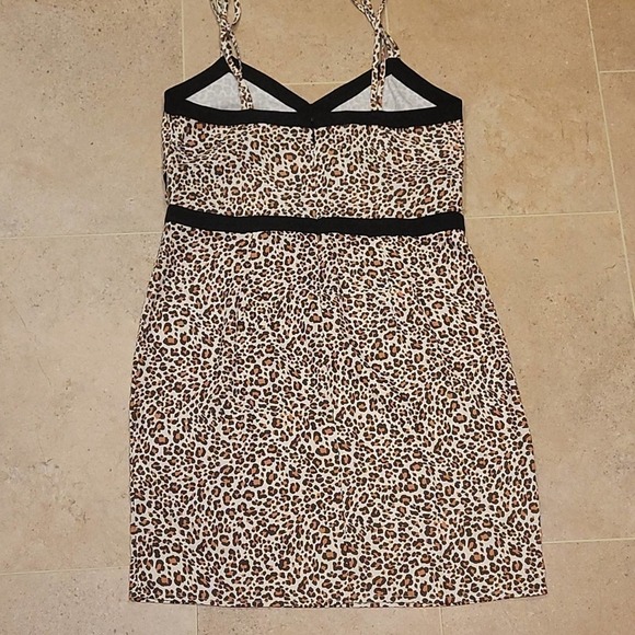 NEW! BEBE leopard print cami style sleeveless mini dress 10! - Picture 4 of 6